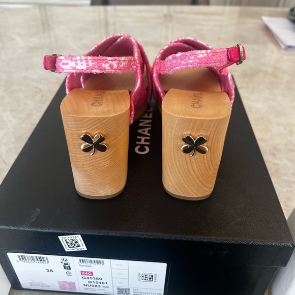 Chanel NIB 2024 Interlocking CC Logo Slingback Sandal  Size 8 | IT 38 - Picture 8 of 10